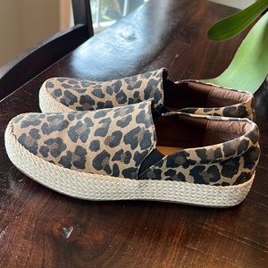 True Craft Cheetah print size 7.5w